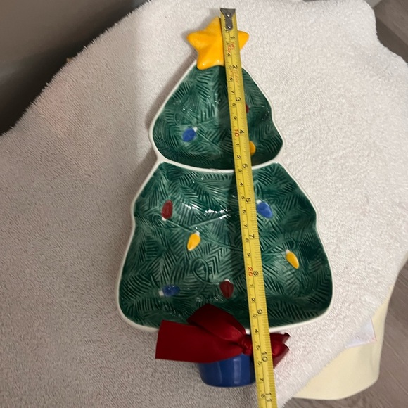 VINTAGE HALLMARK CERAMIC X-MAS TREE SECTIONAL DISH - Picture 4 of 6
